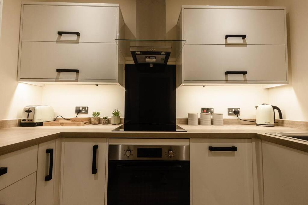 Ocean - 2 Bed Flat Sleeps 6 With Gym Access Southampton Exterior photo