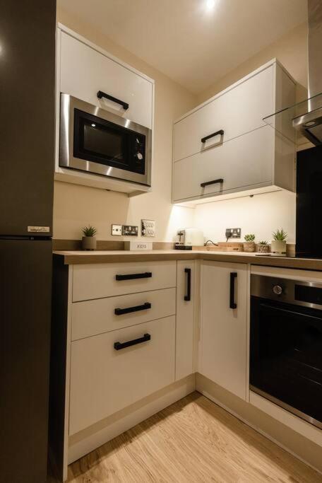 Ocean - 2 Bed Flat Sleeps 6 With Gym Access Southampton Exterior photo